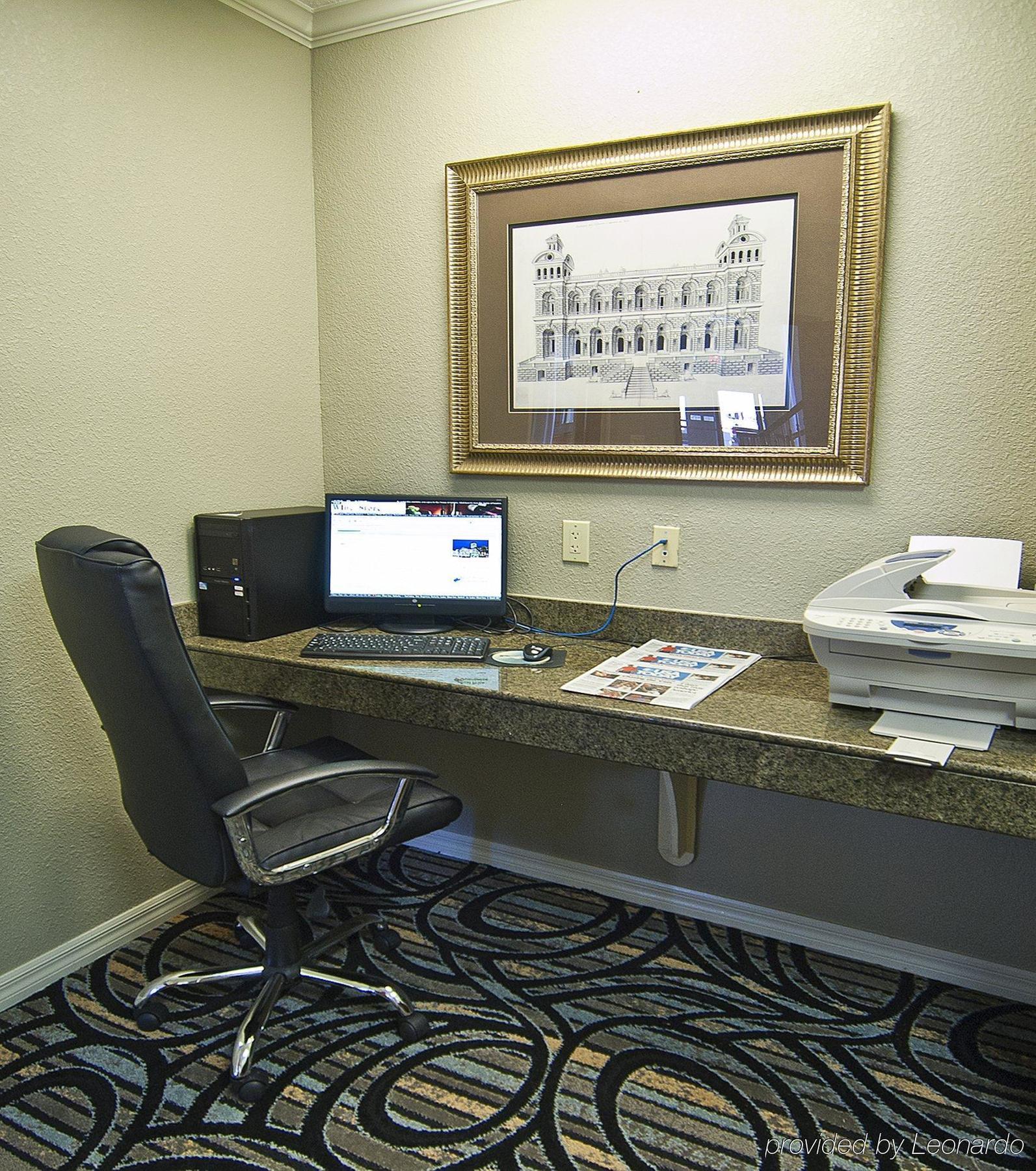 Holiday Inn Express Hotel And Suites Lake Charles By Ihg Facilidades foto